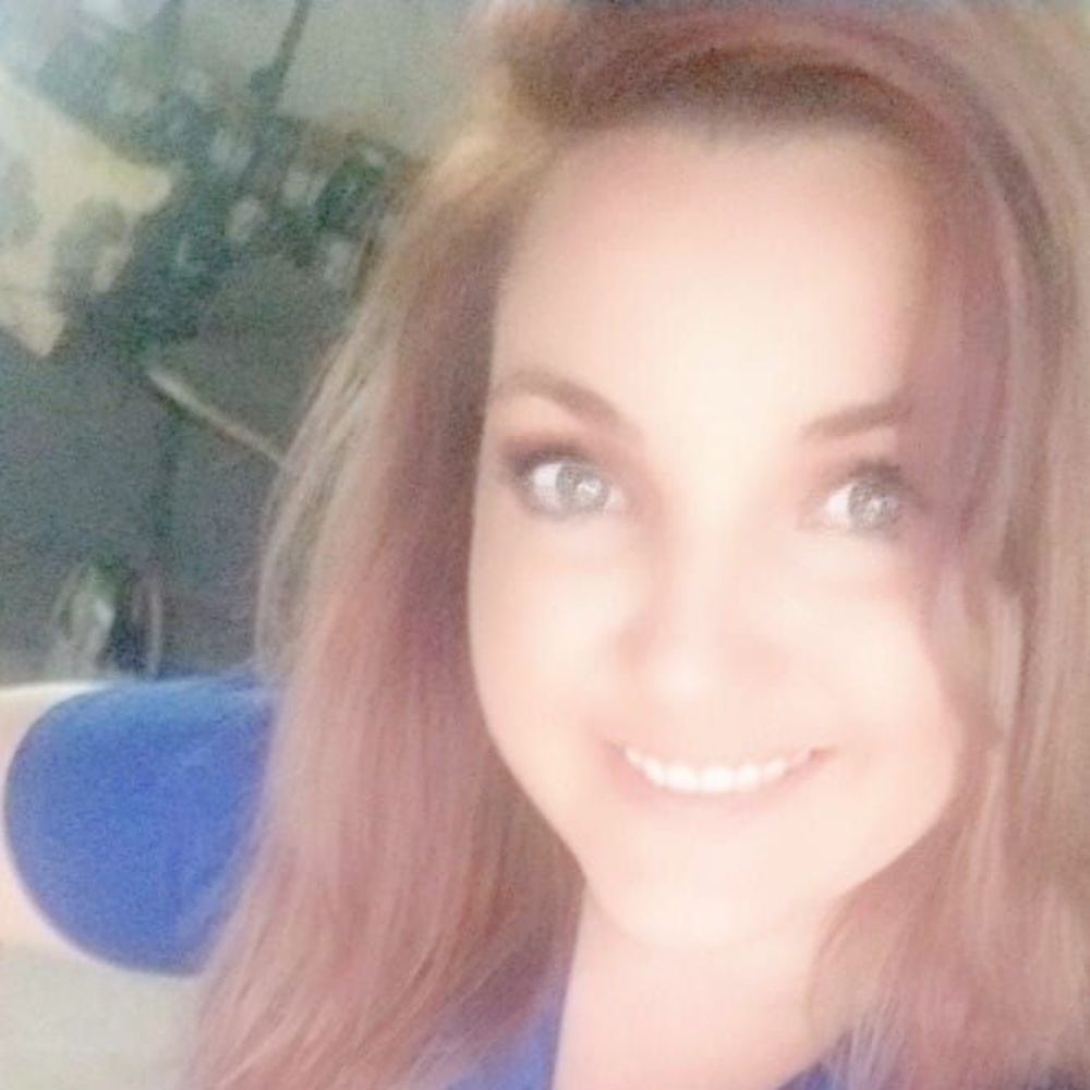 Meet your Posher, Alicia